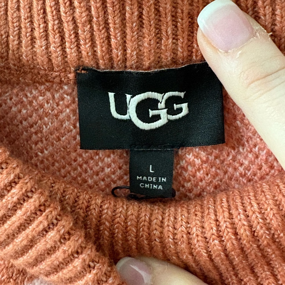 UGG NWT Shaina Shorts Knit Blend Brown Pink Floral Size L - Picture 2 of 10